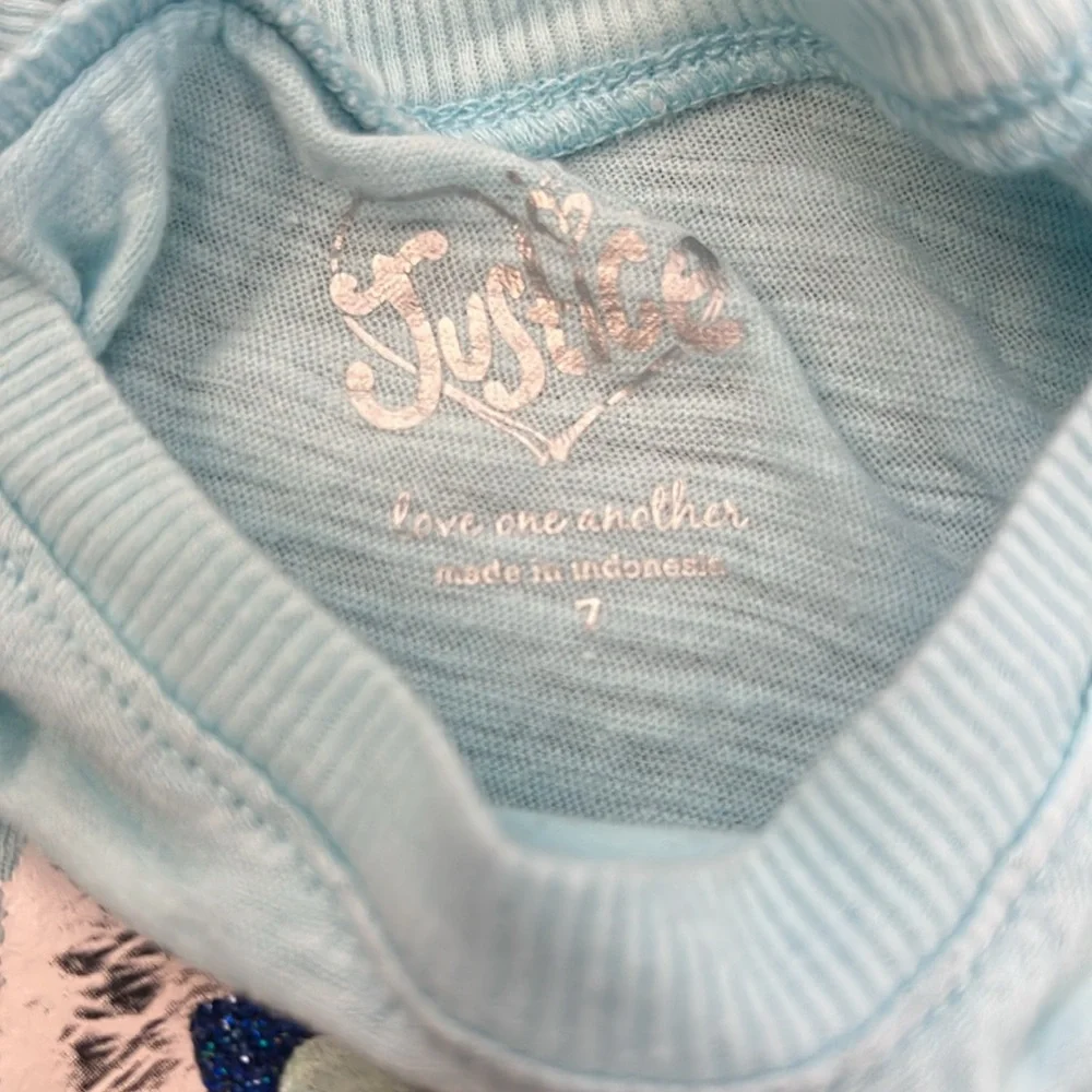 Vintage Y2K Justice Hedgehog & Raccoon Baby Blue Top Size 7 “Love One Another”